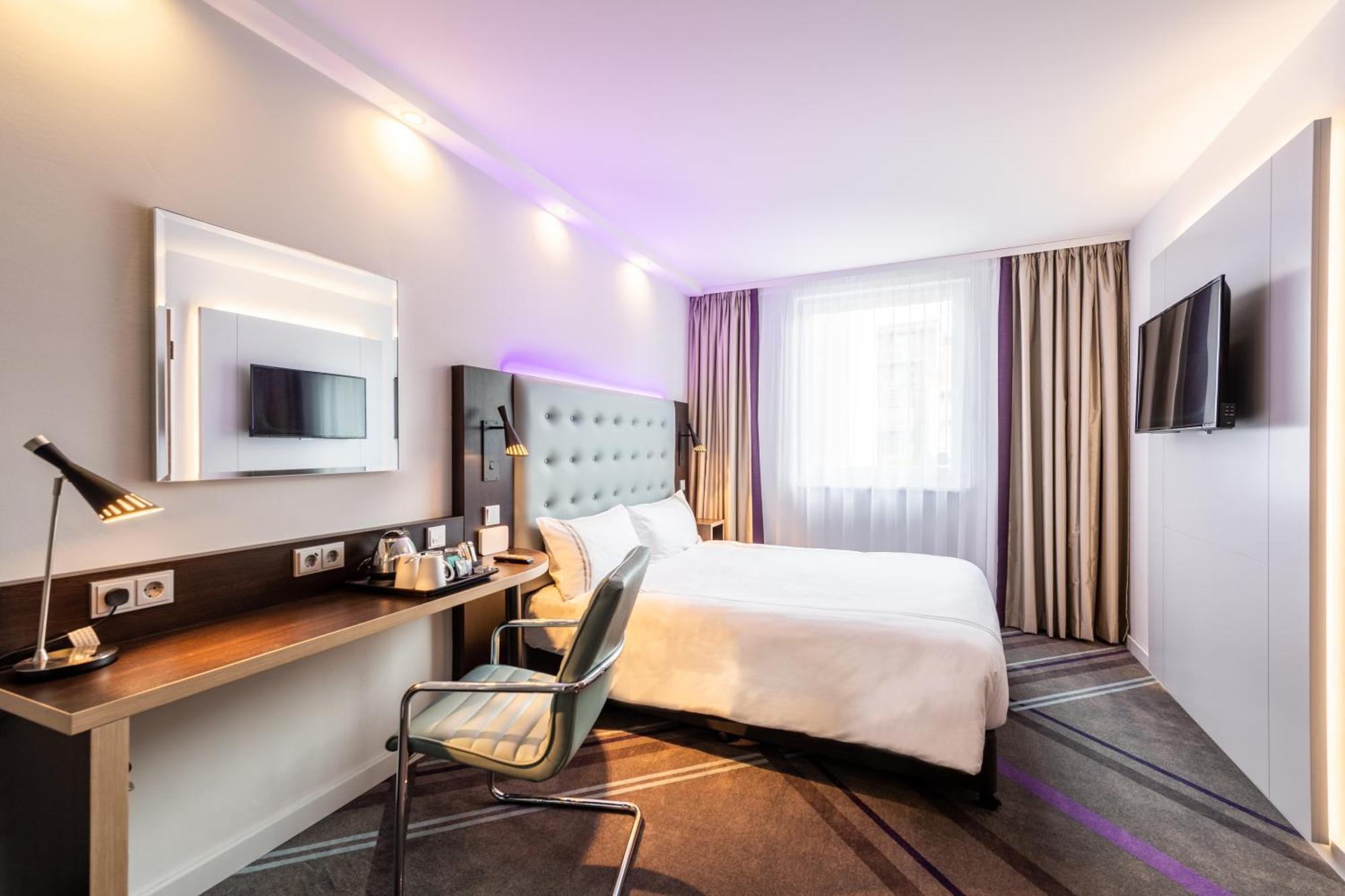 Premier Inn Hamburg City Millerntor Exterior foto